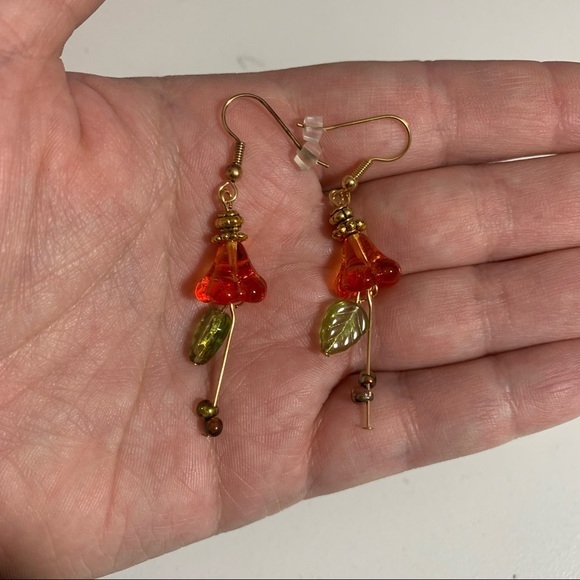 Jewelry - Red and Green Beaded Bellflower Drop Earrings